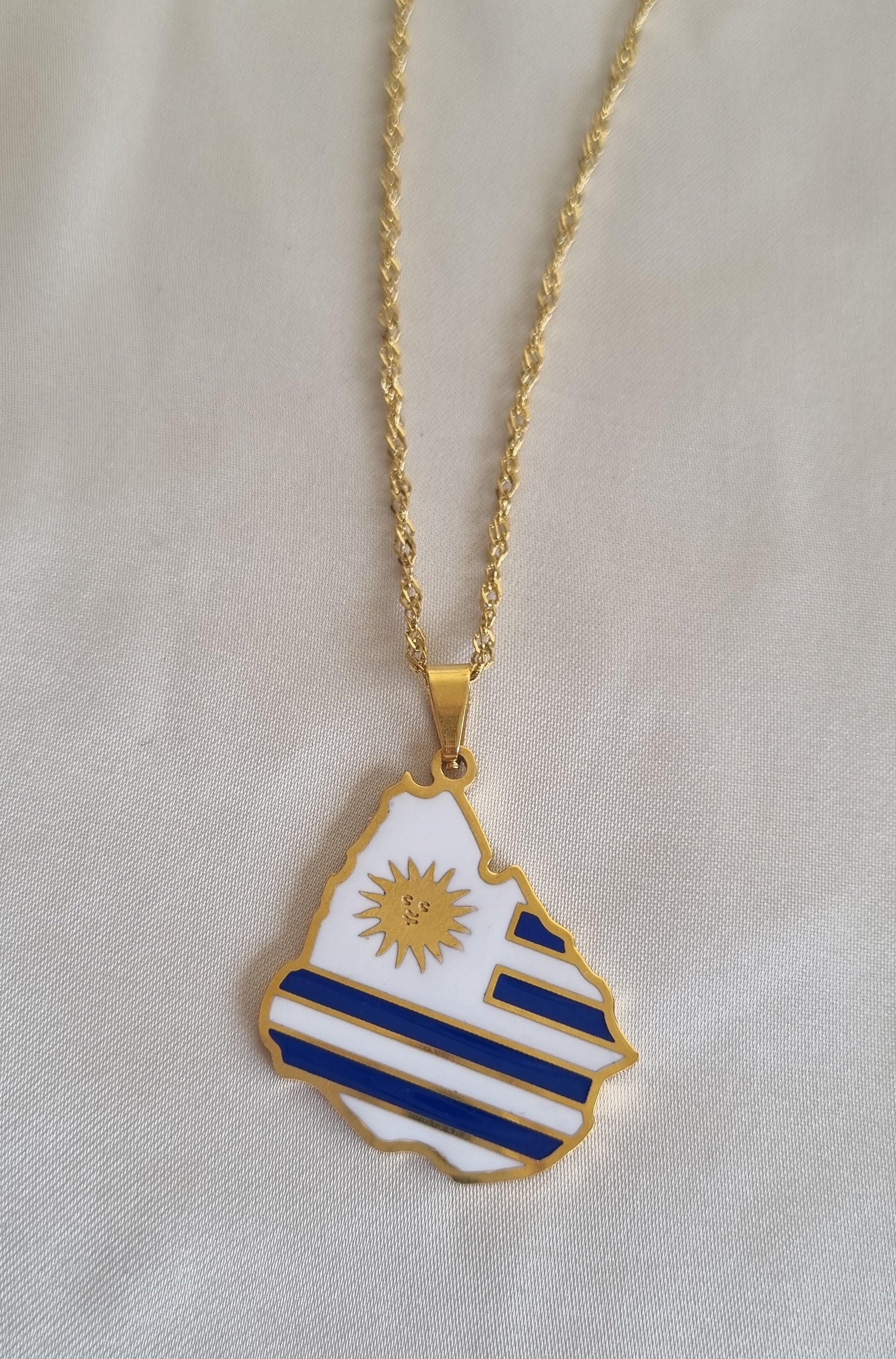 uruguay golden necklace