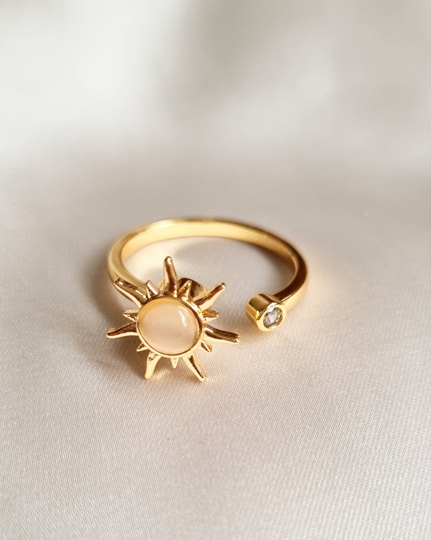 Sol Adjustable Ring